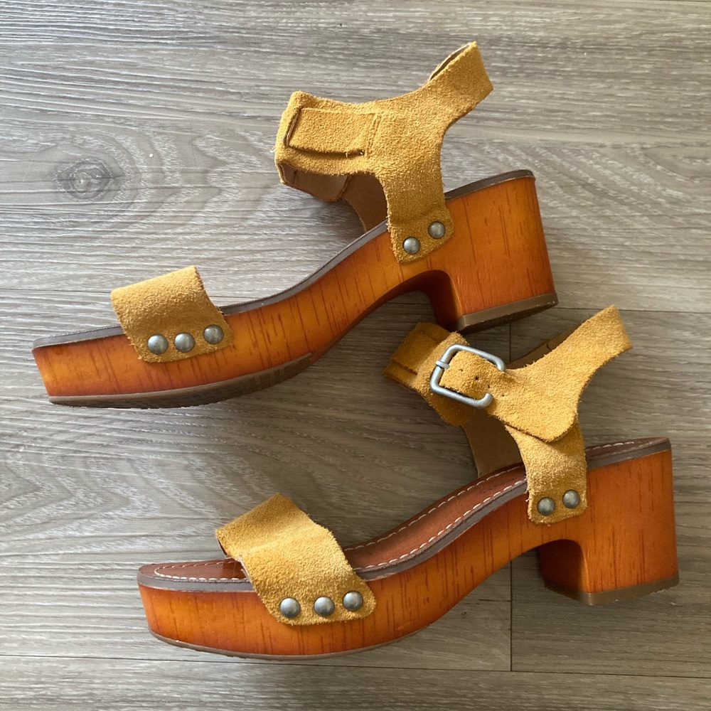 Lucky Brand Yellow Leather Block Heel Sandals, Size 7